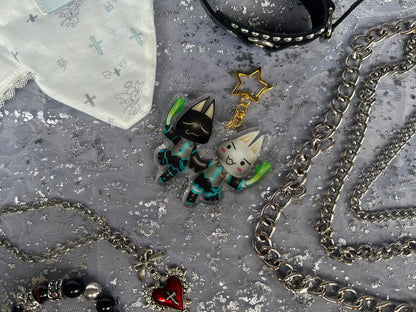 Toro Inoue + Kuro Keychain